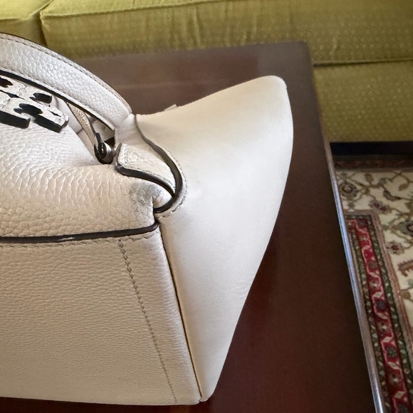 Tory Burch EUC Cream Leather Tote Bag - Picture 7 of 17